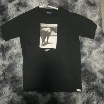 BoTT 블랙 T셔츠 M 사이즈