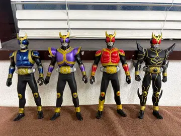 가면라이더 쿠우카 피규어 4체 세트