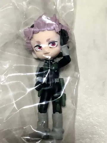 괴수 8호 나루미 겐 Pal Verse 데포르메 피규어