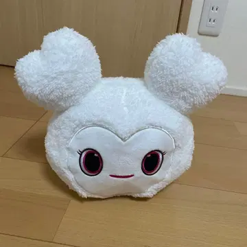 TWICE 복슬복슬 하트 모양 귀 달린 화이트 봉제 인형
