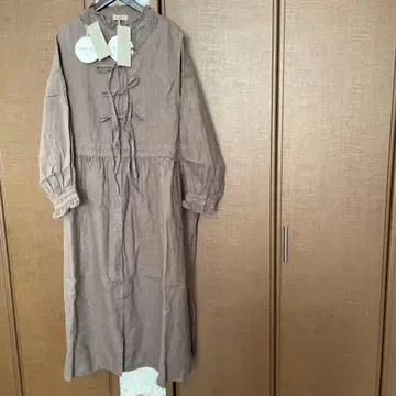 새상품 사만사 모스모스 린넨 100% 블라우스&원피스 세트 모카