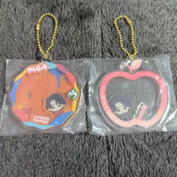 제일복권 미세스 그린애플 E상 아크릴 참 오오모리 모토키 2종 세트