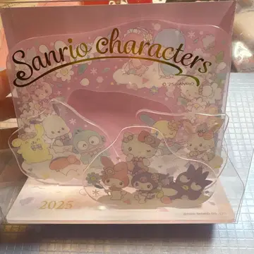 산리오 캐릭터 아크릴 스탠드와 우대권 세트