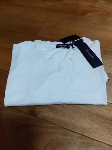 Drumohr 화이트 V넥 T셔츠 SIZE46 돌모어