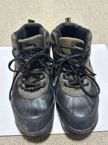 BRIDGESTONE 스니커즈