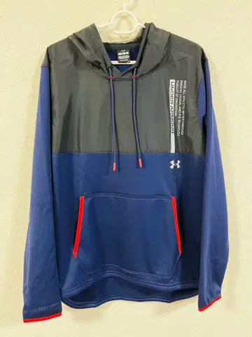[ 새상품 ] UNDER ARMOUR 후드 부착 후드티 네이비