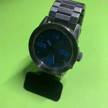 닉슨 NIXON 손목시계 배터리 방전