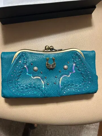 안나수이 가마구치 장지갑