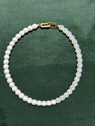 토카티브 목걸이