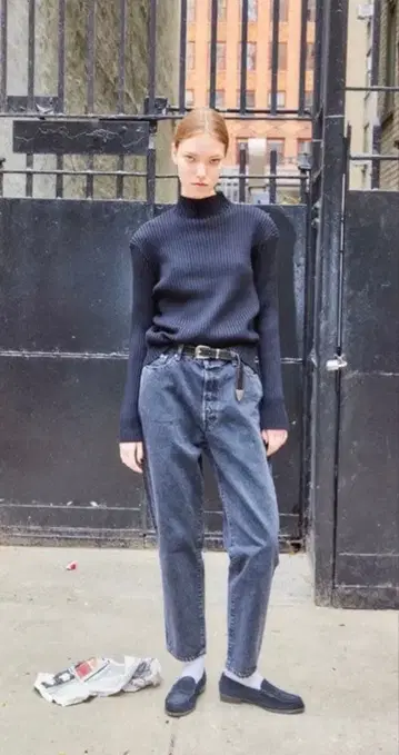 더 시시쿠이 신프 네이비