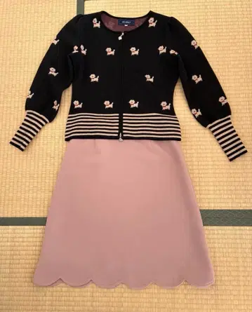 엠즈 그레이시 귀여운 강아지 모티브의 니트 & 스커트