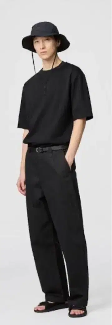 UNIQLO U 와이드핏 치노 허리 100 블랙
