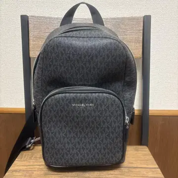 마이클코어스 바디백 MK 패턴