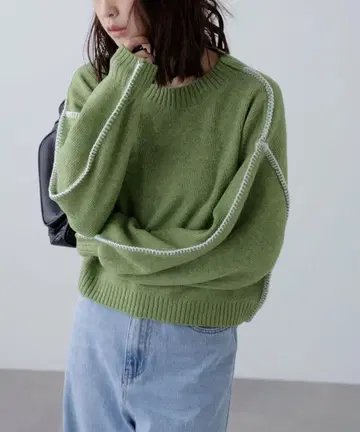 멜란지 스트레치 총침 배색 스티치 니트 그린 FREE'S MART