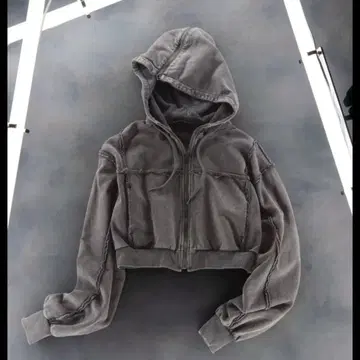 피그먼트 지퍼 숏 후드티 HARE 차콜 그레이