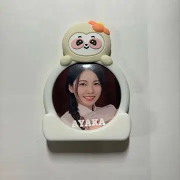 NiziU AYAKA 캔 배지 + 캔 배지 스탠드 세트