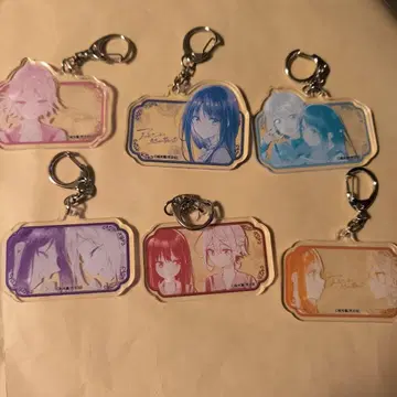 아네모네는 열을 띠다 아크릴 키링