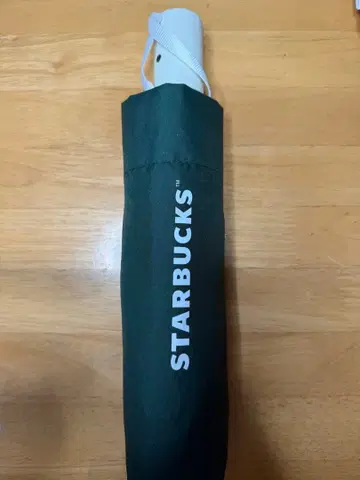 [한국 한정판] 미사용 STARBUCKS 접이식 우산 그린