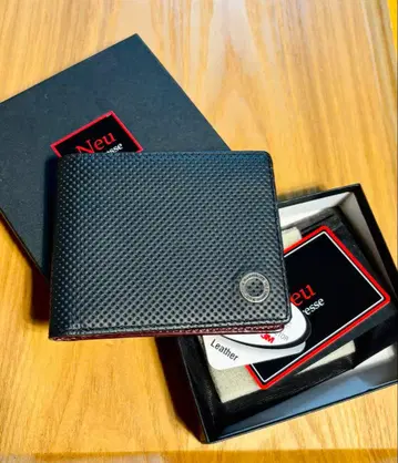 지갑 이단 접이 Neu interesse 블랙 x 크림슨 하이브리드 가죽