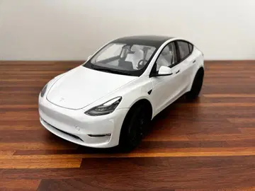 테슬라 미니카 Model Y 모델Y 1:18 TESLA