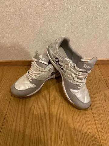 아스레타 풋살화