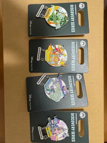 WDW 한정판 스벅 핀 배지 디즈니 월드 가격 인하했습니다