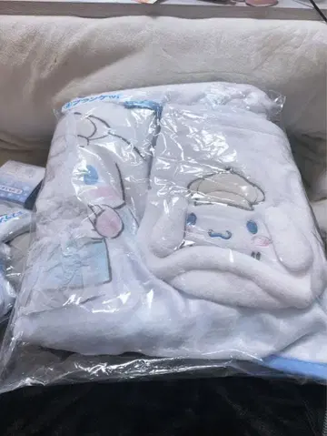 시나모롤 복권 담요