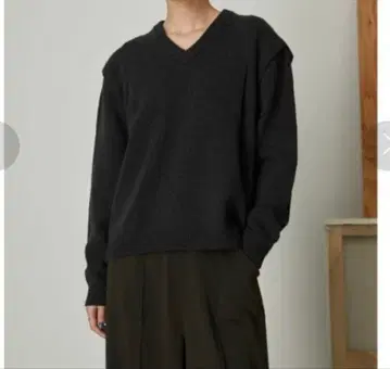 RIM.ARK Back volume v-neck knit tops