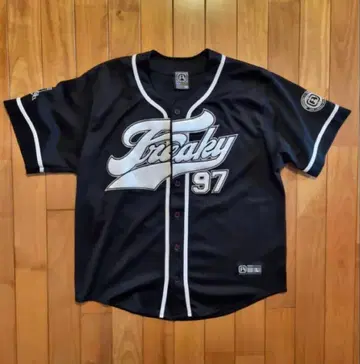 FREAKY MASSIVE 블랙 베이스볼 셔츠 L 사이즈