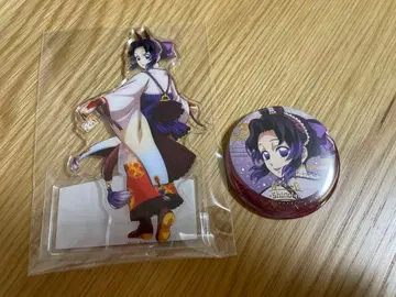 귀멸의 칼날 코쵸우 시노부 말띠 아크릴 스탠드와 캔뱃지 세트