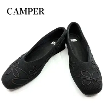 새상품급 캠퍼 펌프스 플랫슈즈 트윈 자수 블랙 24.5cm