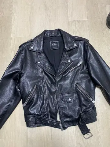 ZARA 블랙 가죽 라이더 자켓
