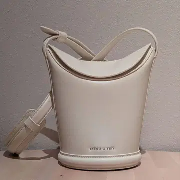 찰스앤키스 숄더백