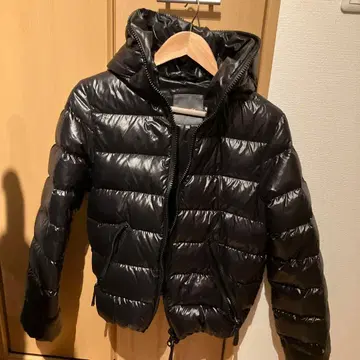 DUVETICA 블랙 다운 자켓