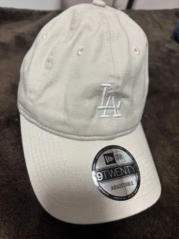 LA 9TWENTY NEWERA 베이지