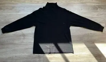 [ 새상품급 ] 스티븐 앨런 터틀넥 티셔츠 블랙 S
