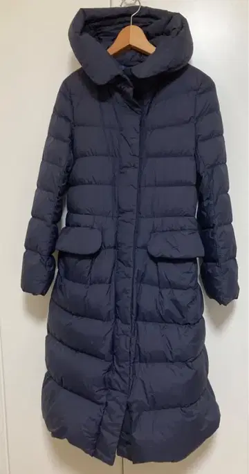 유니클로 +J 울트라 라이트 다운 후디드 코트 네이비 S