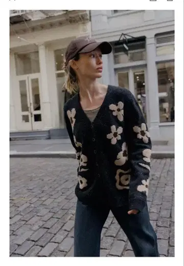 완판템 ZARA 오버 사이즈 자카드 플라워 니트 가디건 M 그레이