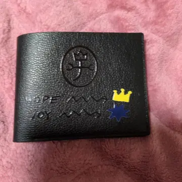 로고 장식 블랙 접이식 지갑