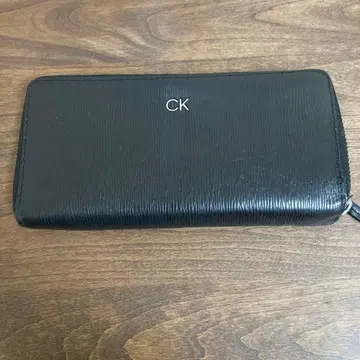 CK 블랙 장지갑