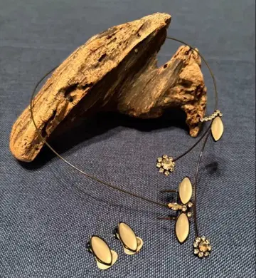 빈티지 와이어 초커 귀찌