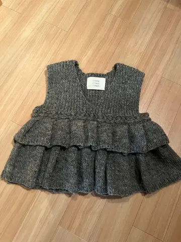 crinkle crinkle crinkle 니트 프릴 베스트