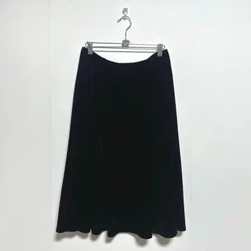 [FOXEY NEW YORK] (42) 블랙 벨벳 플레어 스커트