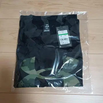 [ 미개봉 새상품 ] 언더아머 카모플라쥬 T셔츠 블랙 L