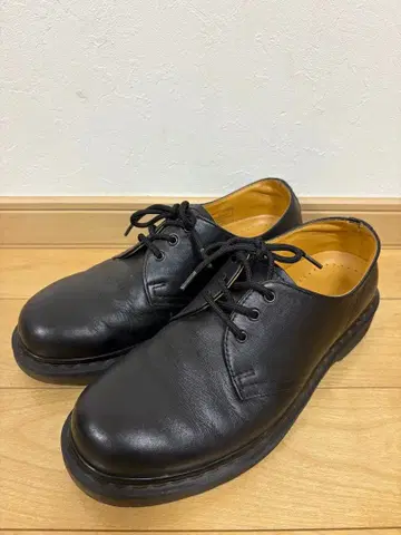 닥터마틴 3홀 가죽 레이스업 슈즈 블랙 26cm