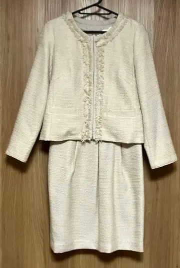 AG by aquagirl 베이지 자켓 원피스 세트