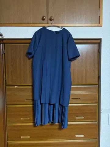 UNITED TOKYO 네이비 반팔 원피스