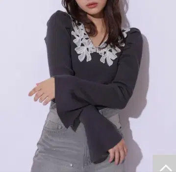 리랜드트루 리본 레이스 니트 풀오버