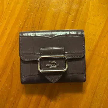 크로커다일풍 퍼플 이단 접이식 지갑