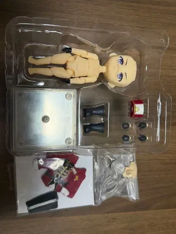 넨도로이드돌 완구 병정: 카리온